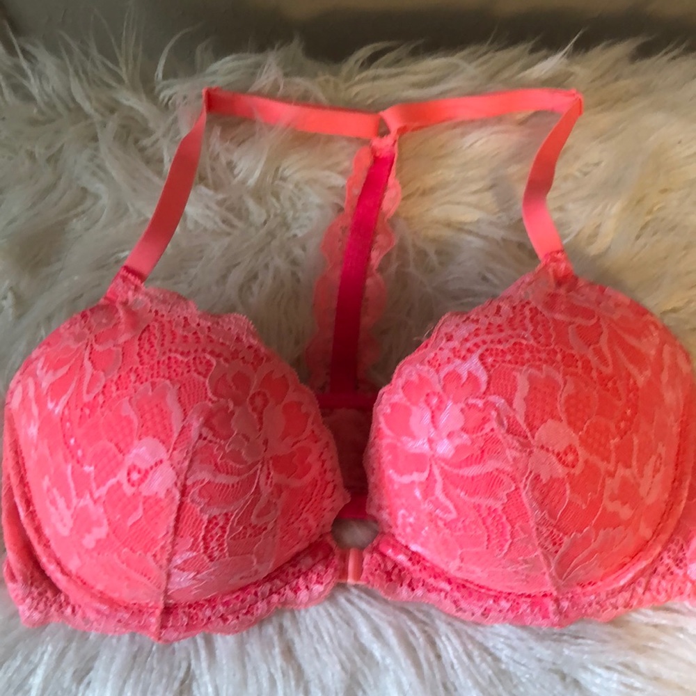 Victoria’s Secret PINK racer back bra